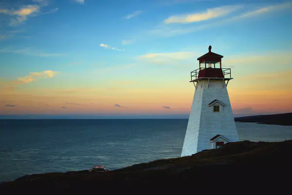 /images/lighthouse.webp